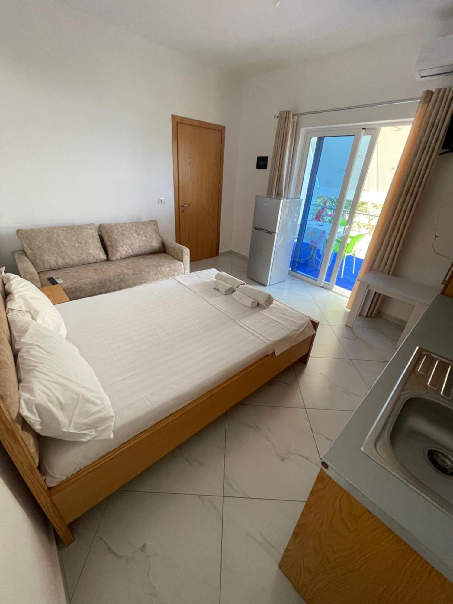 Olympia Guesthouse Ksamil Exterior photo